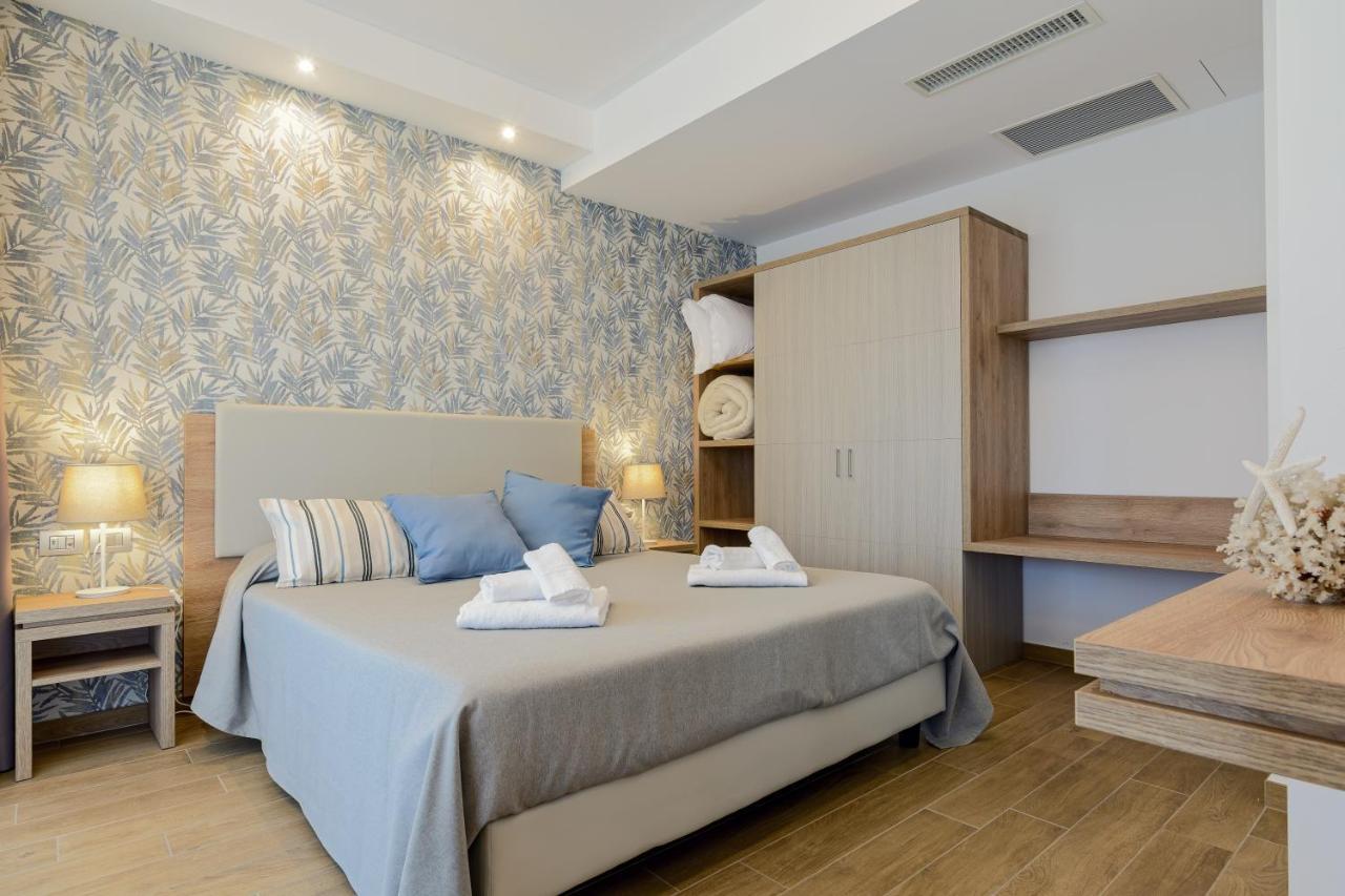 Hotel Serenella アグローポリ エクステリア 写真